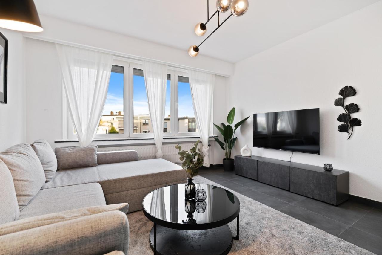 Appartement Charming 1br Apt W/ Terrace & 5 Min Drive To City Luxemburg